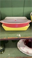 2 Pyrex- yellow square casserole, red pie plate
