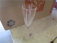 Bid X 7: Champagne Glass