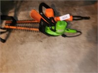 2 ELECTRIC HEDGE TRIMMERS