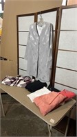 8 size S clothing items