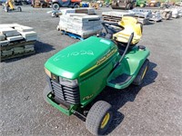 John Deere GT235 Riding Mover