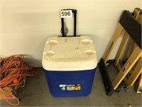 LG ICE CHEST WITH WHEELS