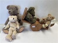 4 BOYD'S BEARS & A WOODEN SEE-SAW