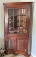 Corner Display Cabinet with Mullioned Door