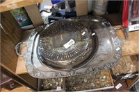 LOT - SILVERPLATED TRAYS