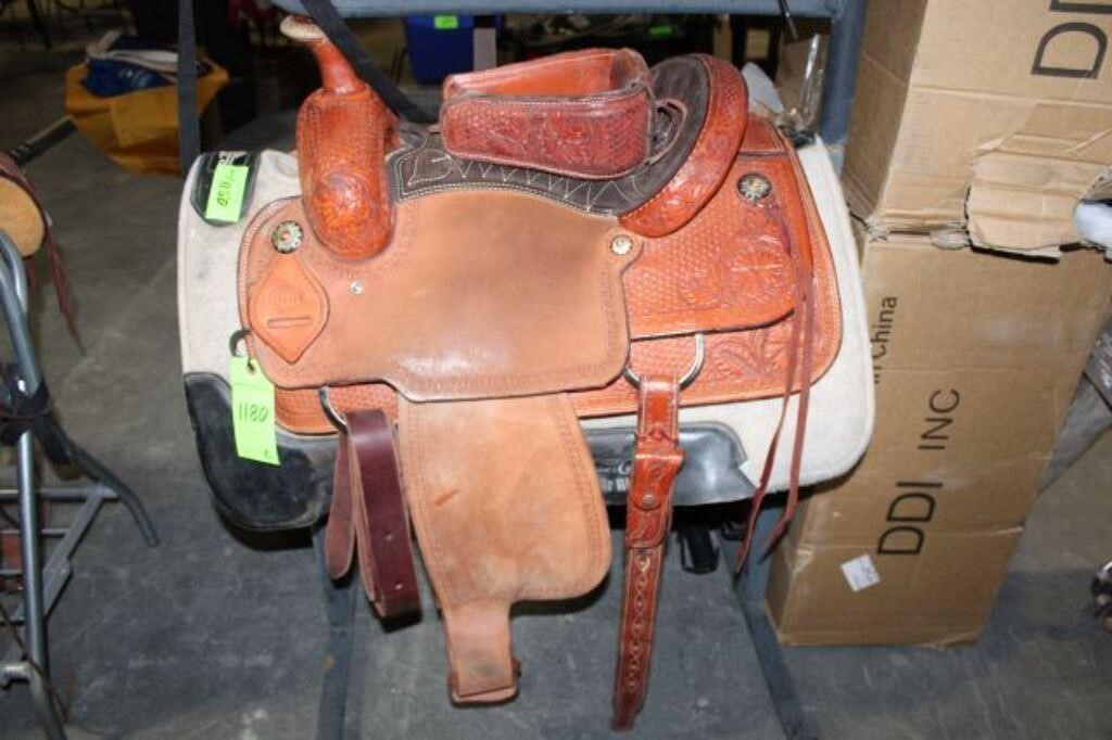 Saddle with Pad