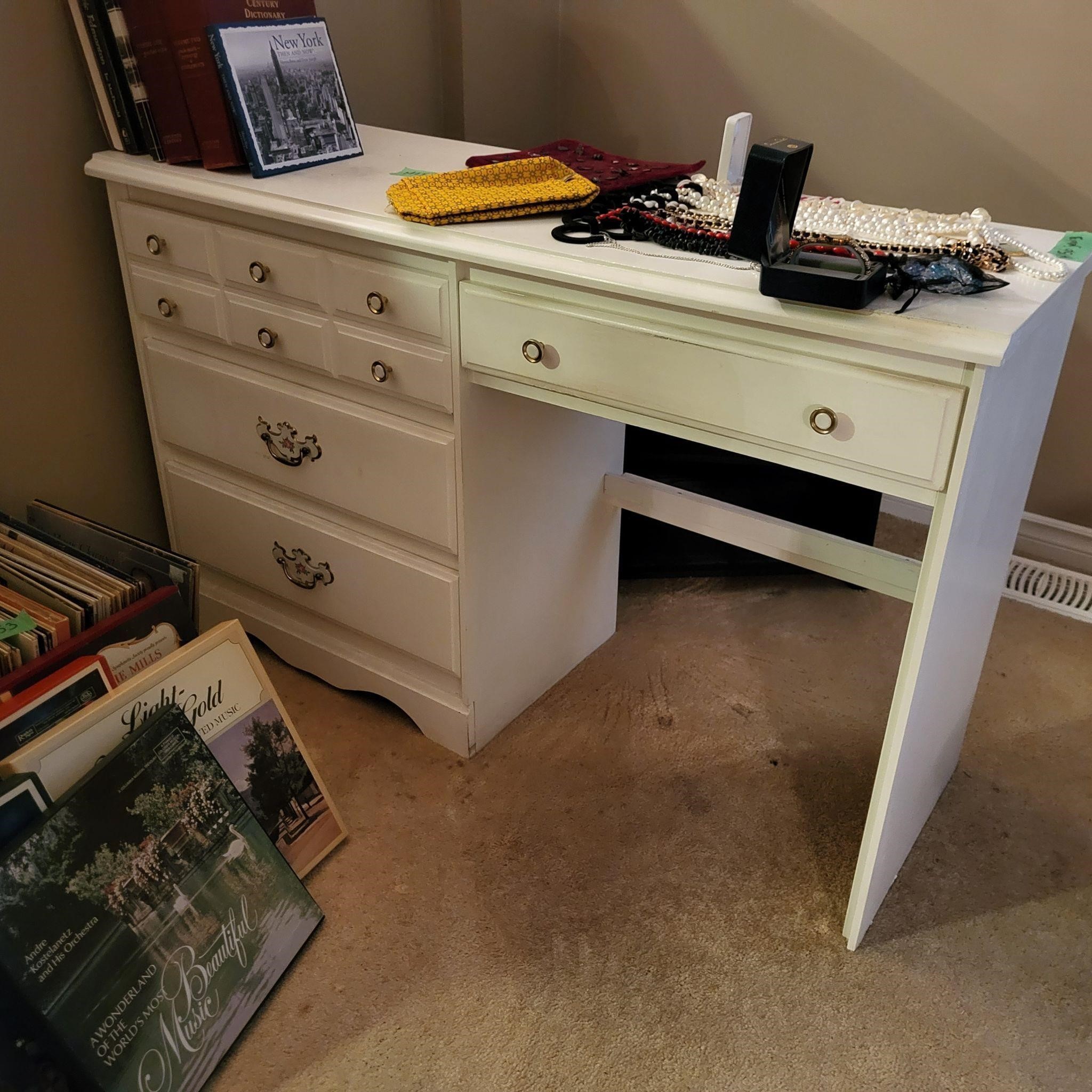 M155 Retro white desk