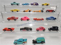 Matchbox and Hotwheels lot of 18 die cast