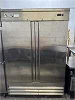 Avantco 2 door commercial refrigerator