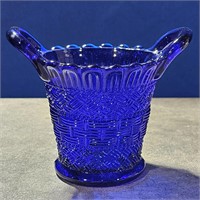 Basket weave blue basket