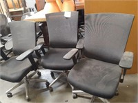 3 Rectangular Back Mesh Cushioned Office Chair