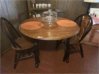 Sweet 36" round kitchen table with 2 chairs