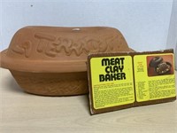 La Terracotta Clay Meat Baker