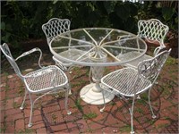 Metal Patio Chairs W/Glass Top Table