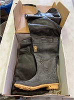 Size 10 Caster Rubber Hip Boots