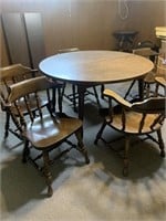 Dinette table & 5 chairs