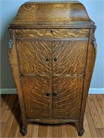 1920's Victrola Tiger Oak Cabinet (No Phonograph)