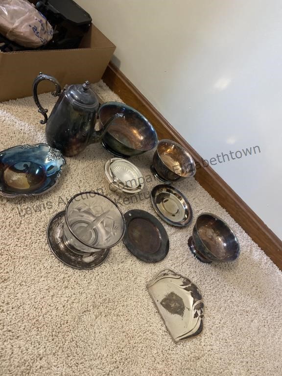 Appears to be silver plated items see photos