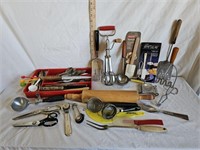 Kitchen Utensils - Forks, Spoons, Knives