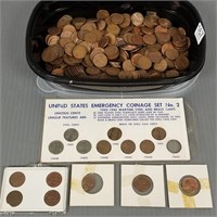 Group of assorted Lincoln cents including wheat