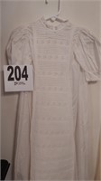 BEAUTIFUL CHRISTENING GOWN 38 IN