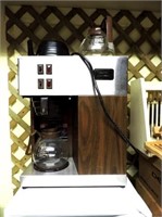 Bunn Coffee Maker W/ 2 Caraffes