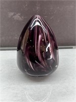 1993 Gibson Art Glass Egg Paperweight, Amethyst