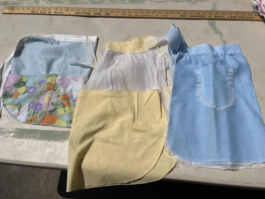 Vintage lot of ladies aprons