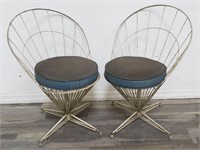 Pair of vintage Verner Panton-style wire chairs