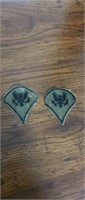 2 vintage Army patches
