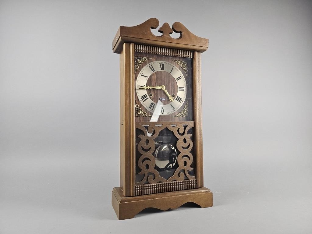 Vintage 31 Day Wooden Mantle Clock W/ Key