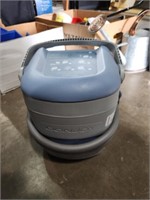 Donjoy portable ice maker looks new