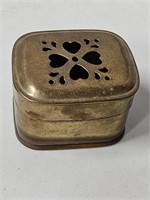 VINTAGE SOLID BRASS HEART DESIGN HINGED BOX