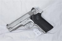 Smith & Wesson Model 4566