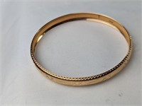 14KT GOLD BANGLE BRACELET