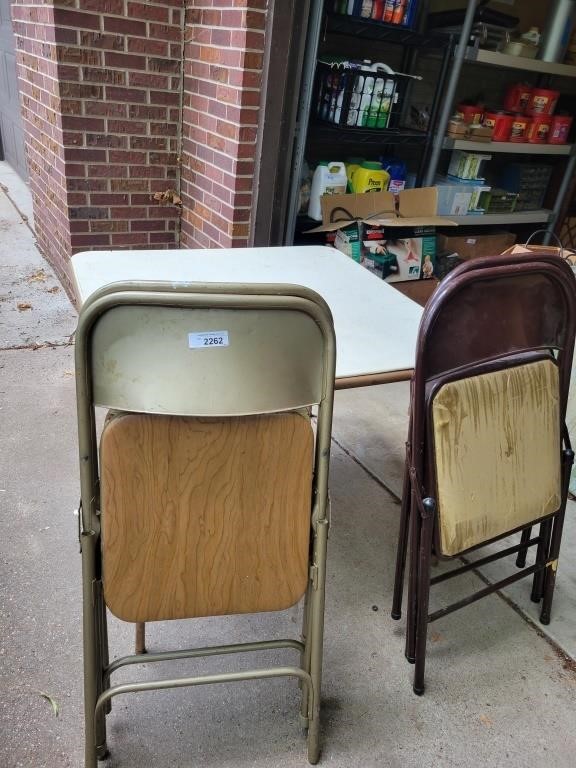 Folding Card Table with 4 Folding Chairs