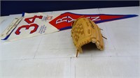 Baseball Glove/Pennant