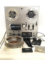 Akai 1722W vintage stereo tape recorder