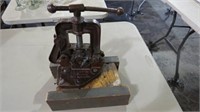 REED PLUMBER'S VISE MOUNTED ON WOOD
