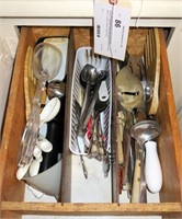 Lot, assorted stainless steel flatware set,