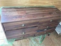 6 DRAWER DRESSER, BROKEN LEGS, 47INLX16INDX30INH