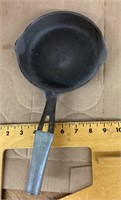 #3 cast iron skillet