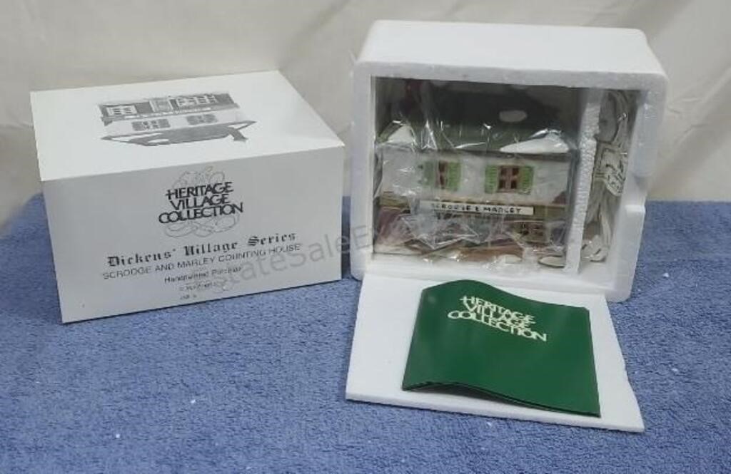 Department 56 Heritage Village Collection