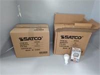 2 CASES OF SATCO 2 PIN LED LAMPS/ BULBS (48 TOTAL)