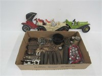 Tray lot collectibles & metal car wall plaques