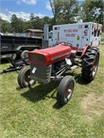 1581) Massey Ferguson tractor 135