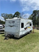 1268) '06 Fleetwood Gearbox RV w title, toy hauler