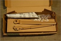 New In Box Norton 7500 Door Closer Light Bronze