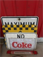 EIGHT ASS'T COCA-COLA & TRAFFIC SIGNS