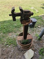 Bench Vise & Stand